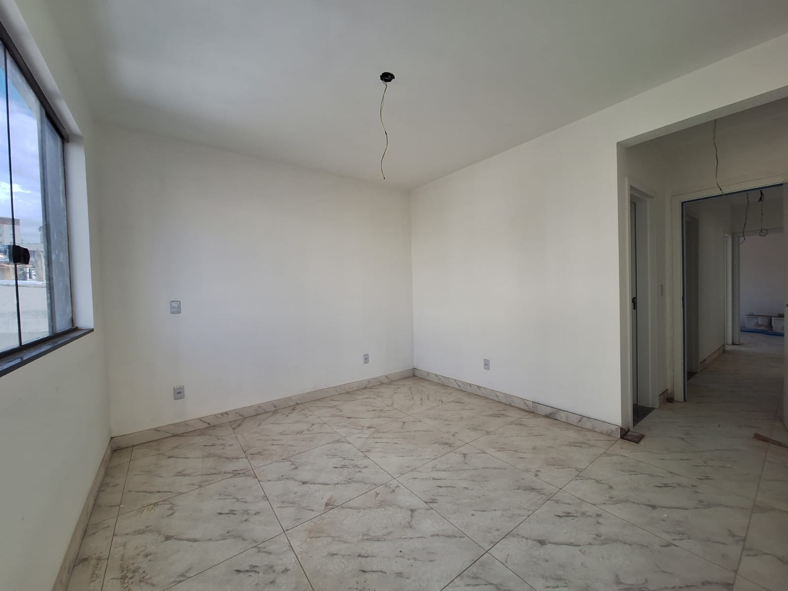 Apartamento à venda com 3 quartos, 94m² - Foto 4