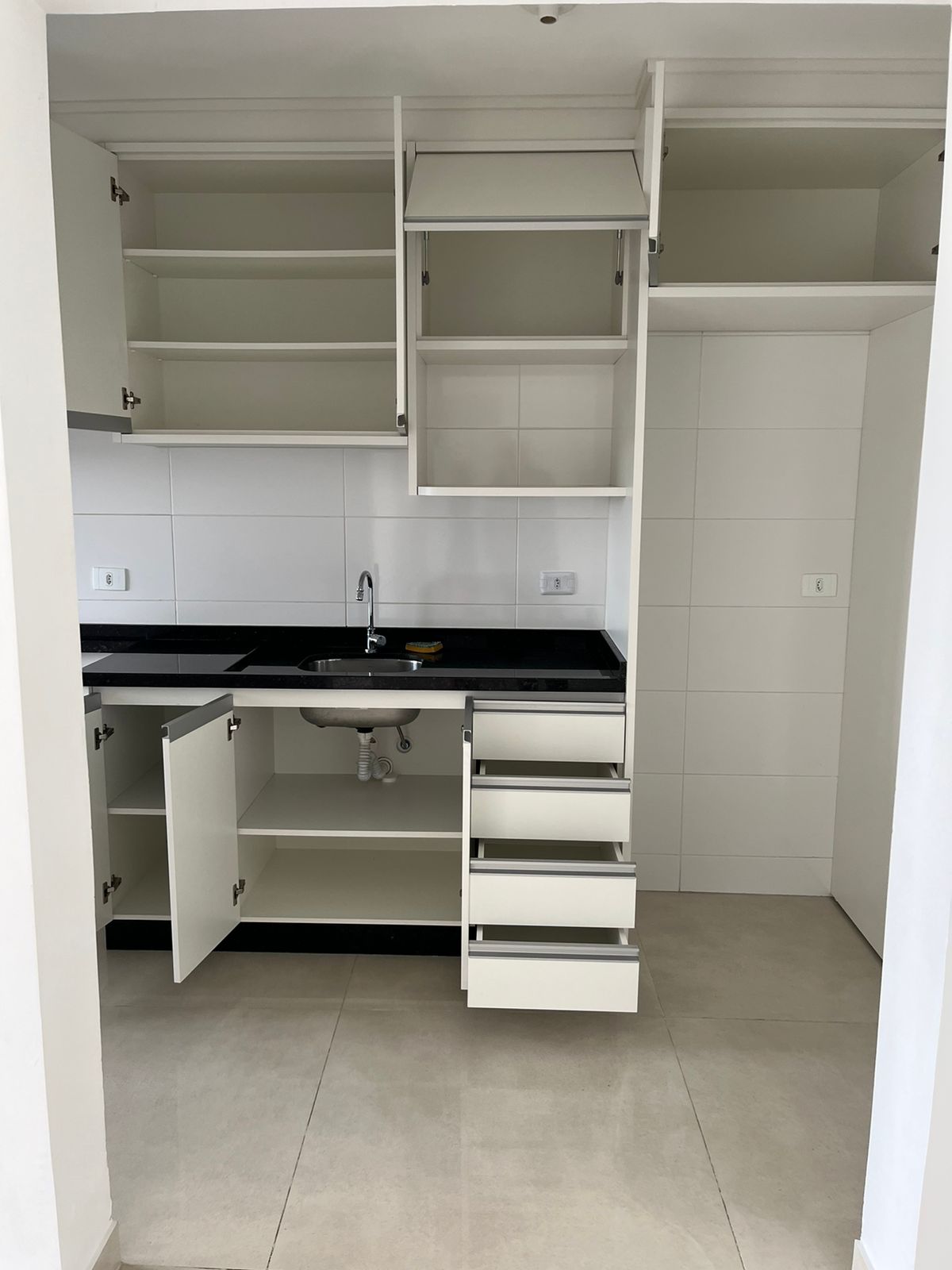 Apartamento para alugar com 2 quartos, 57m² - Foto 7