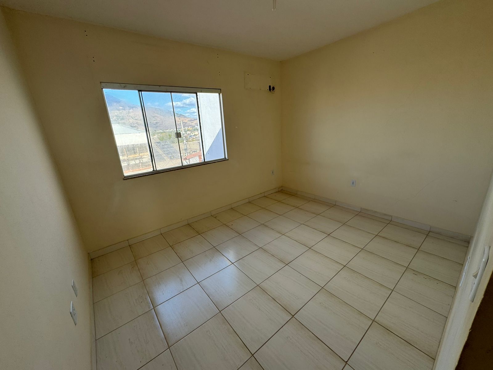 Casa para alugar com 2 quartos, 180m² - Foto 17