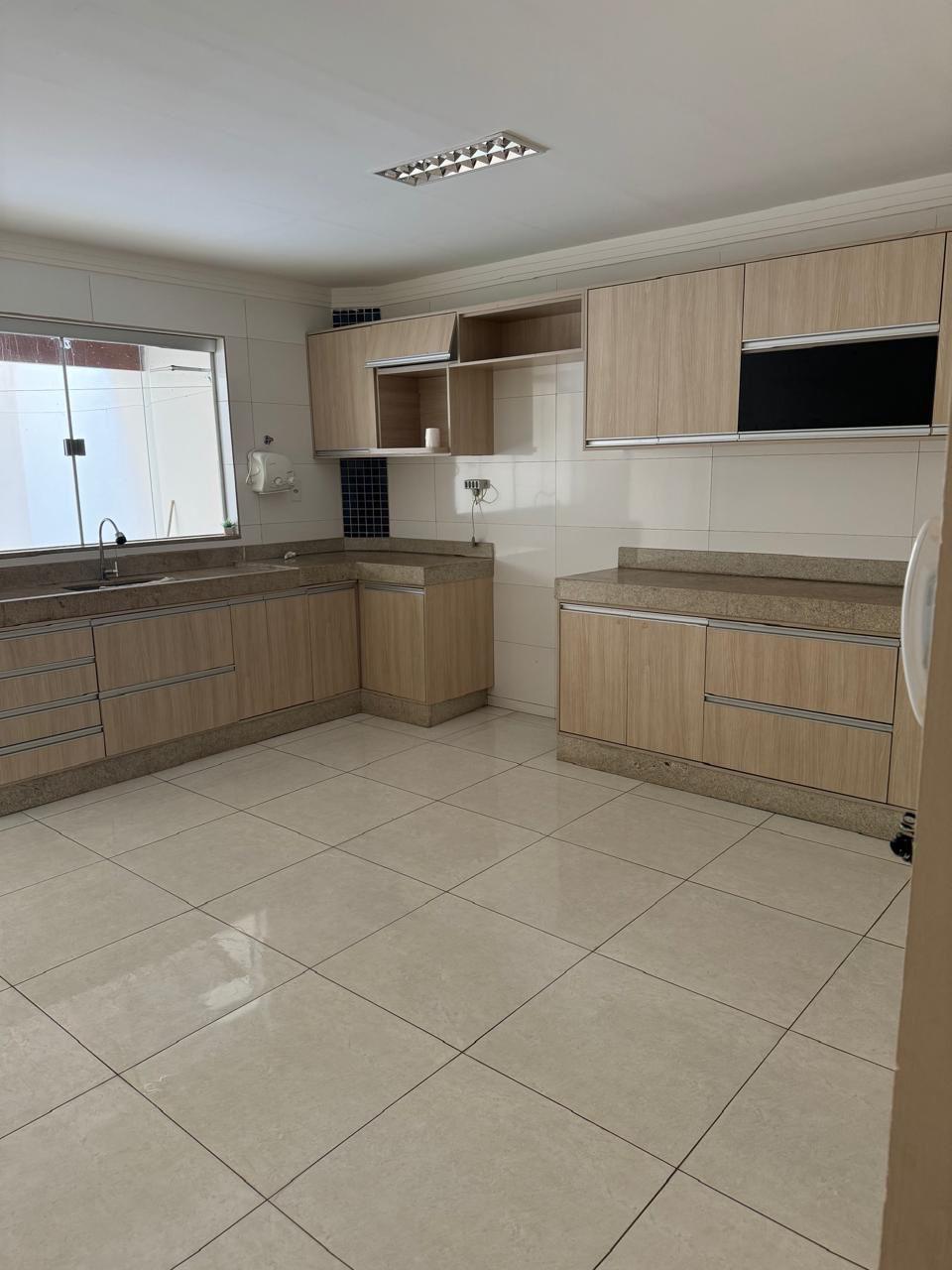 Casa à venda com 3 quartos, 360m² - Foto 22