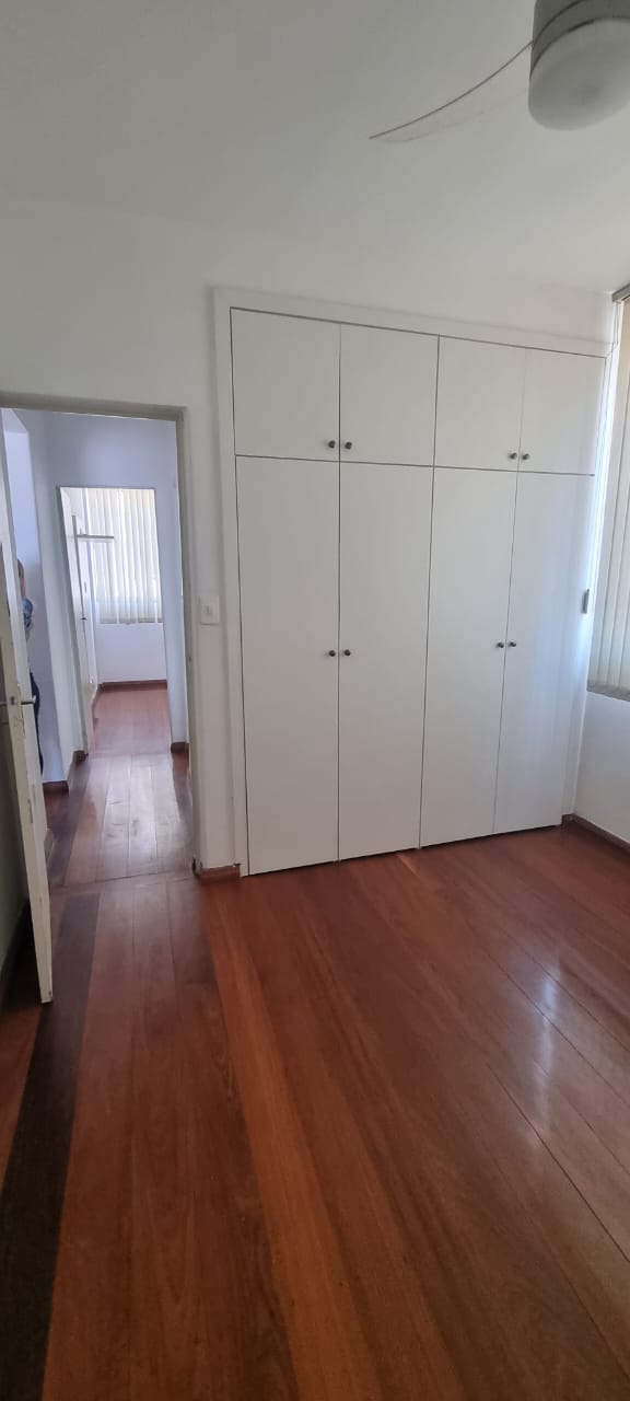 Apartamento para alugar com 2 quartos, 74m² - Foto 11