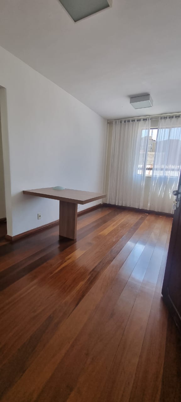 Apartamento para alugar com 2 quartos, 74m² - Foto 2