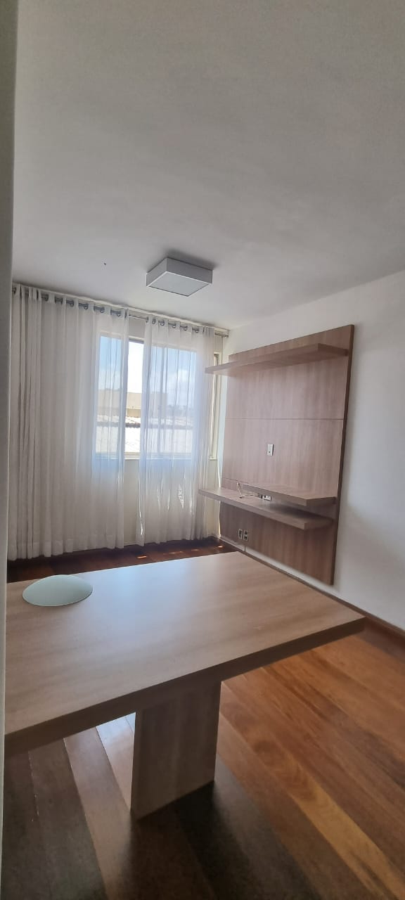 Apartamento para alugar com 2 quartos, 74m² - Foto 1