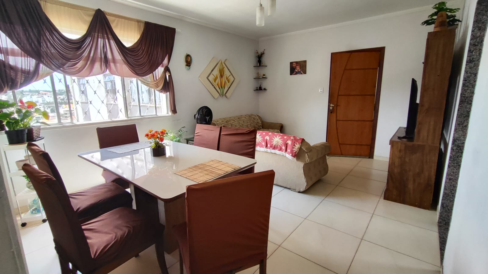 Apartamento à venda com 4 quartos, 94m² - Foto 1