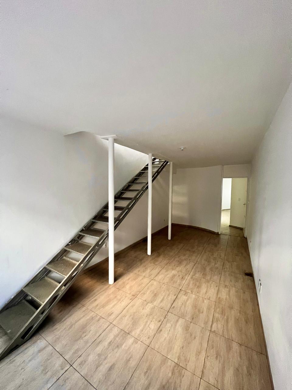 Conjunto Comercial-Sala para alugar com 2 quartos, 70m² - Foto 2