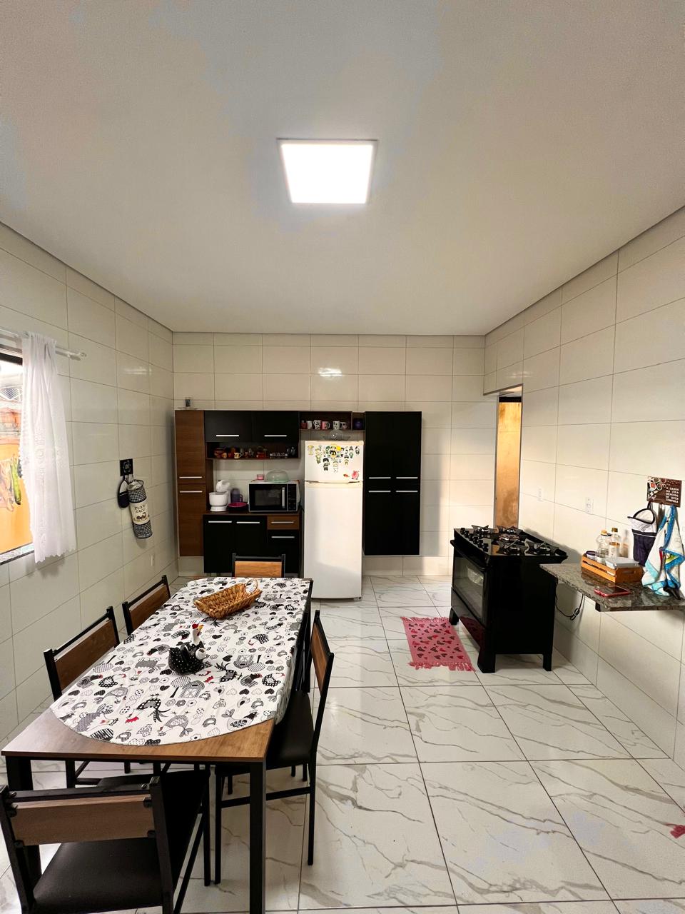 Casa à venda com 2 quartos, 160m² - Foto 7