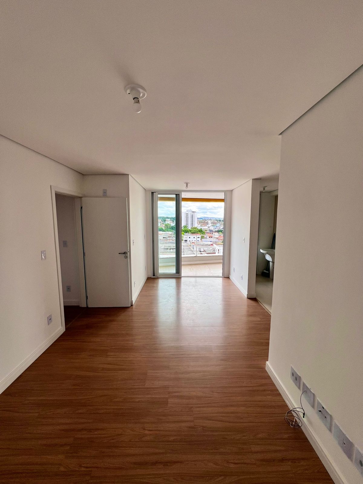 Apartamento para alugar com 2 quartos, 70m² - Foto 14