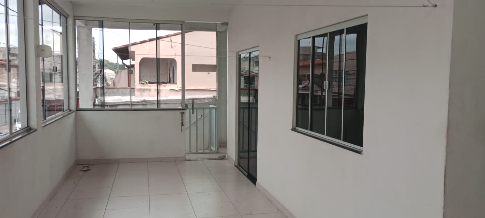 Casa para alugar com 2 quartos, 80m² - Foto 4