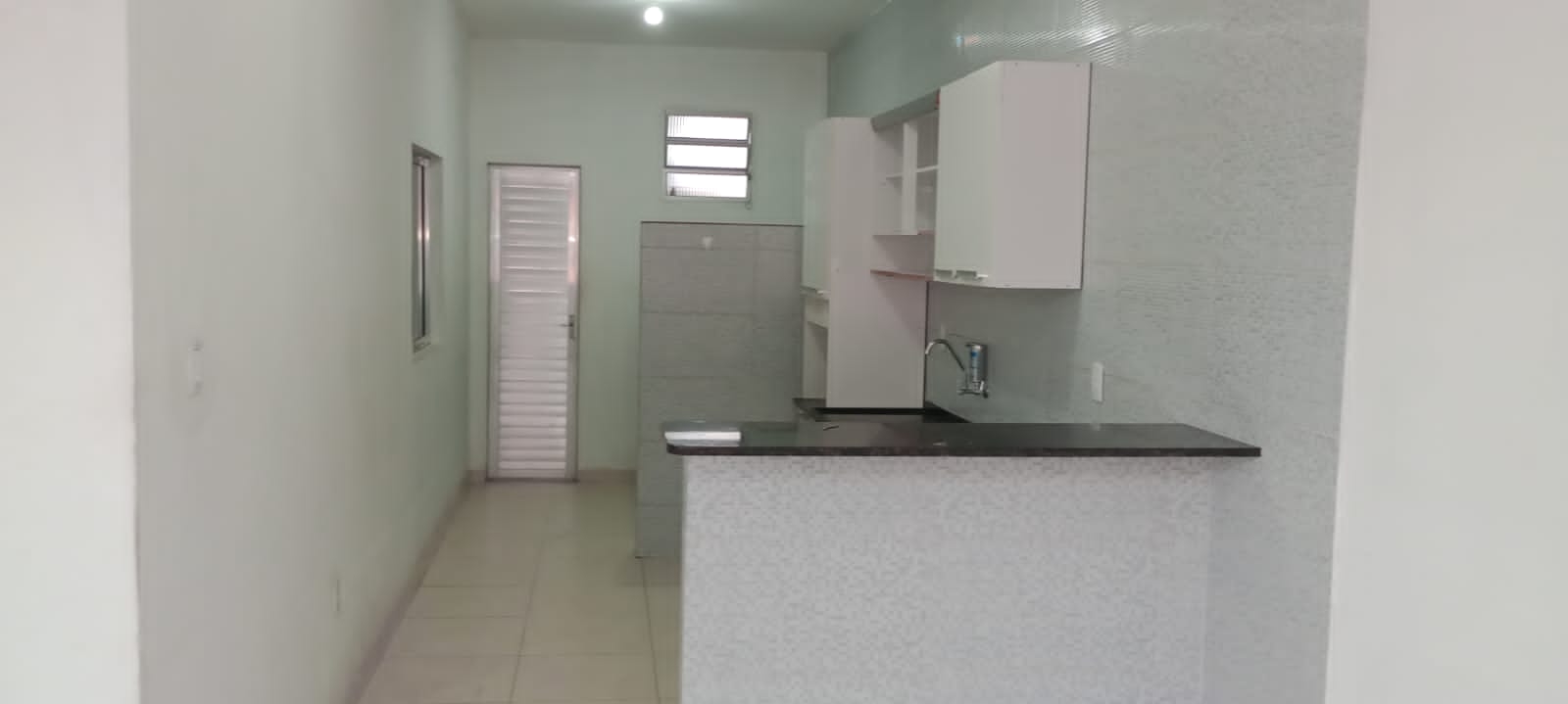 Casa para alugar com 2 quartos, 80m² - Foto 8