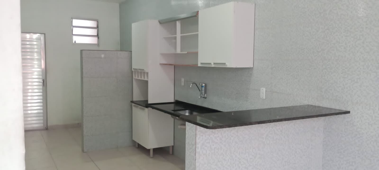 Casa para alugar com 2 quartos, 80m² - Foto 9