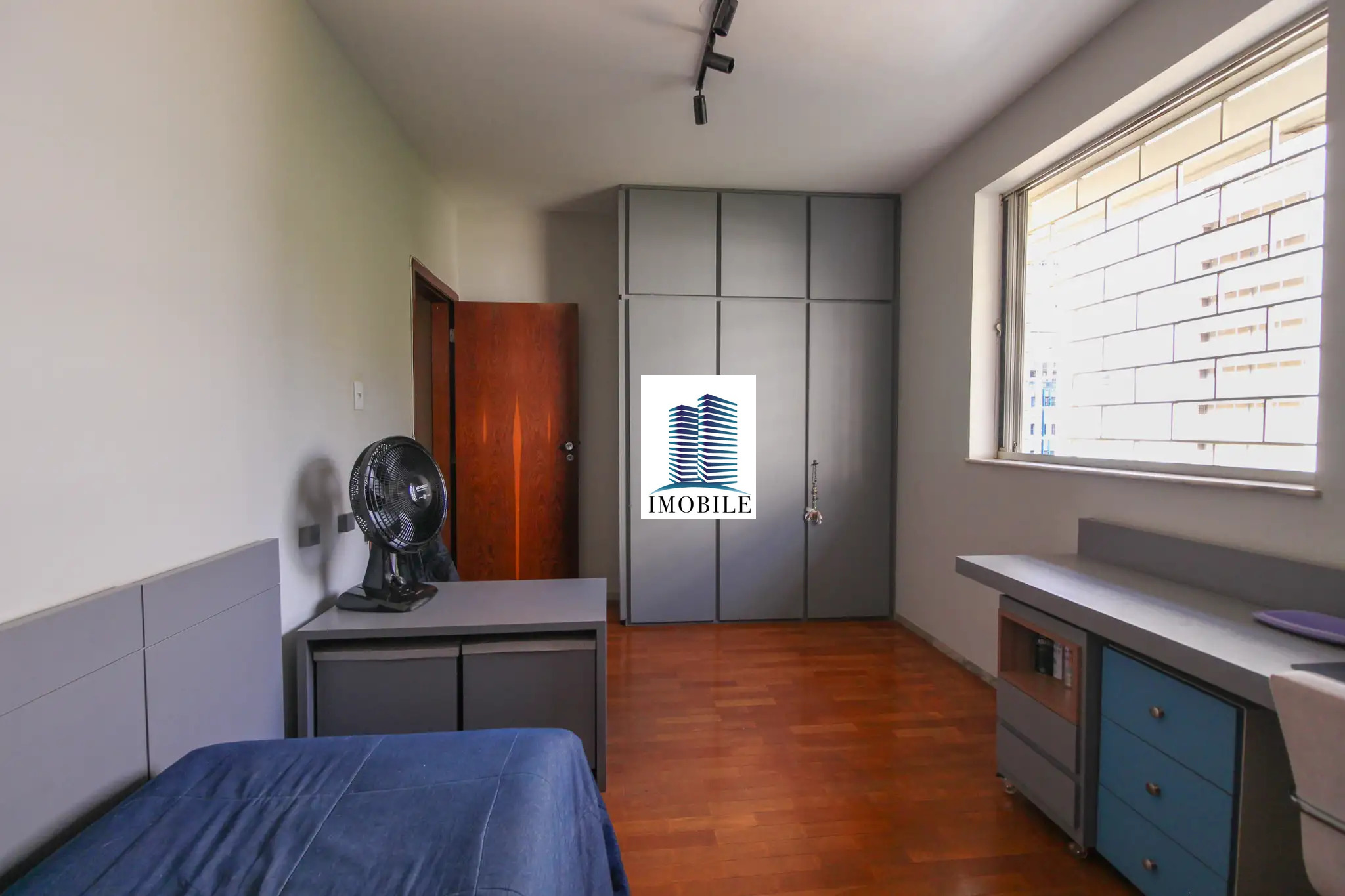 Apartamento à venda com 4 quartos, 187m² - Foto 15