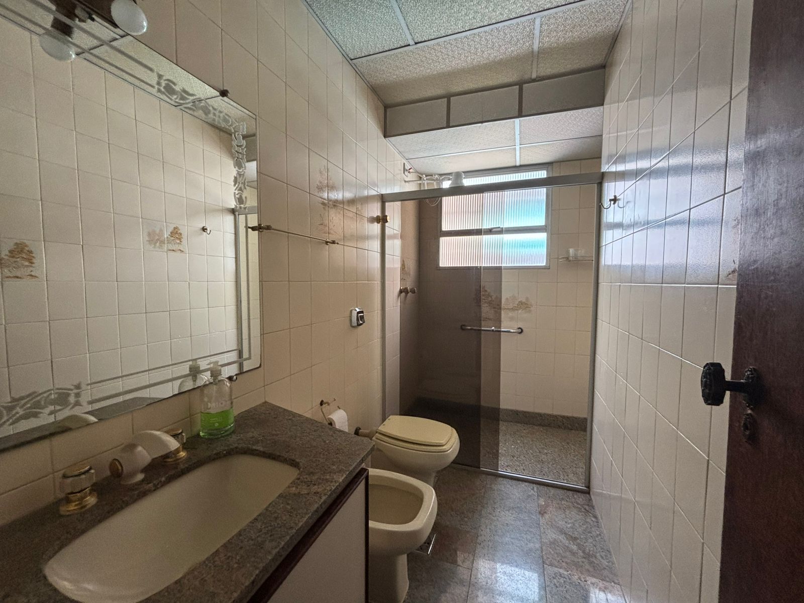 Apartamento para alugar com 4 quartos, 178m² - Foto 8