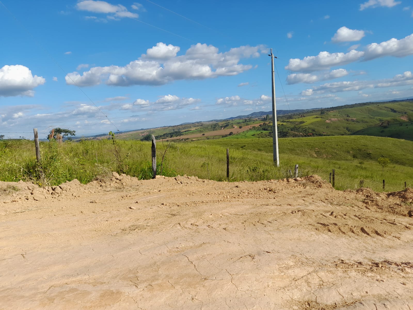 Chácara à venda com 1 quarto, 1000000m² - Foto 7