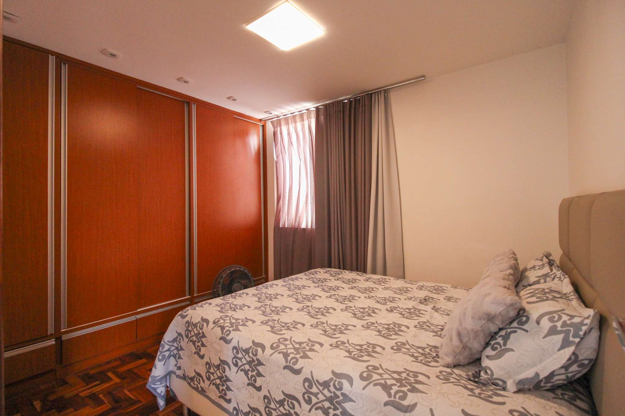 Apartamento à venda com 2 quartos, 75m² - Foto 9