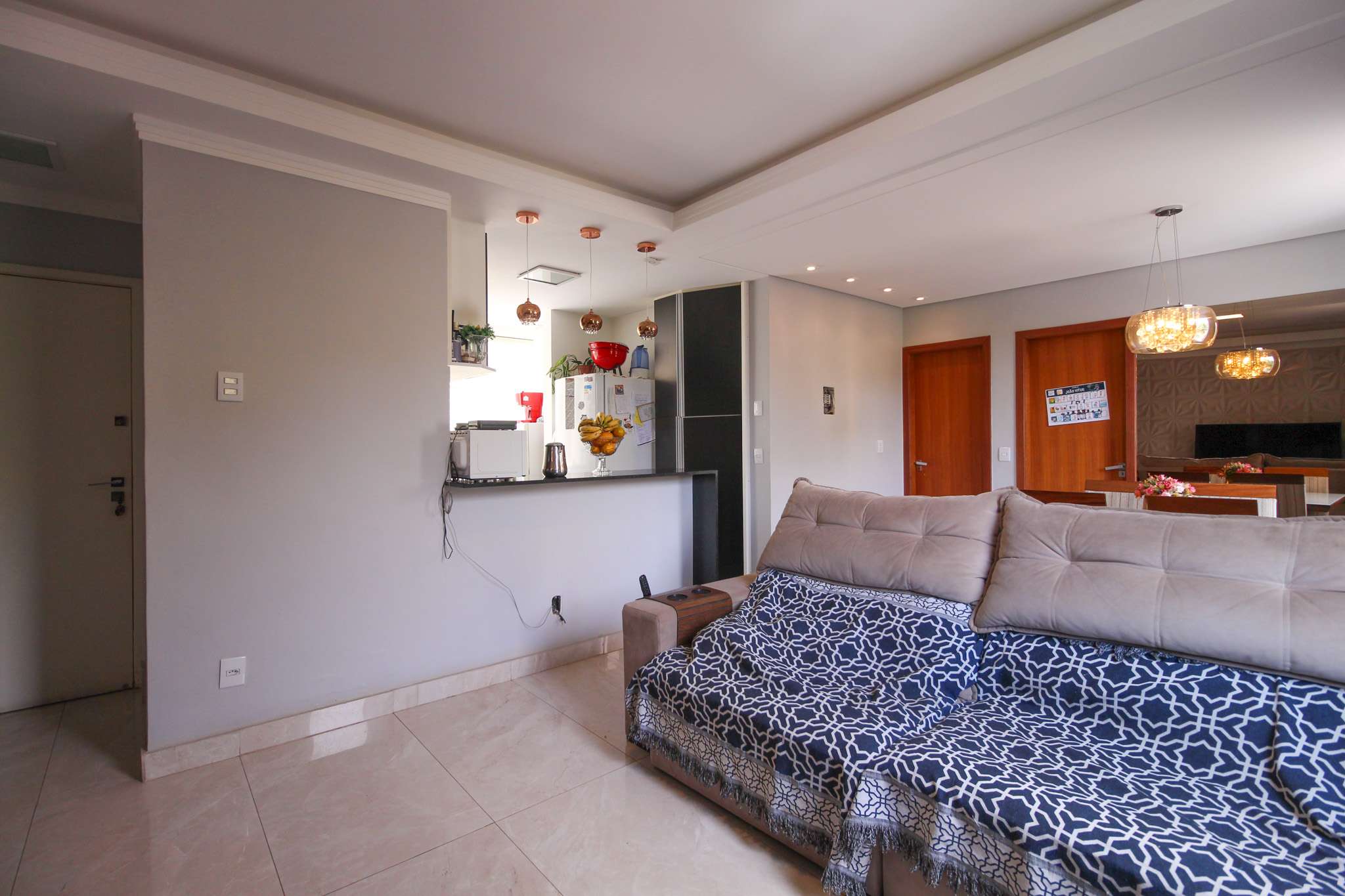 Apartamento à venda com 2 quartos, 75m² - Foto 5