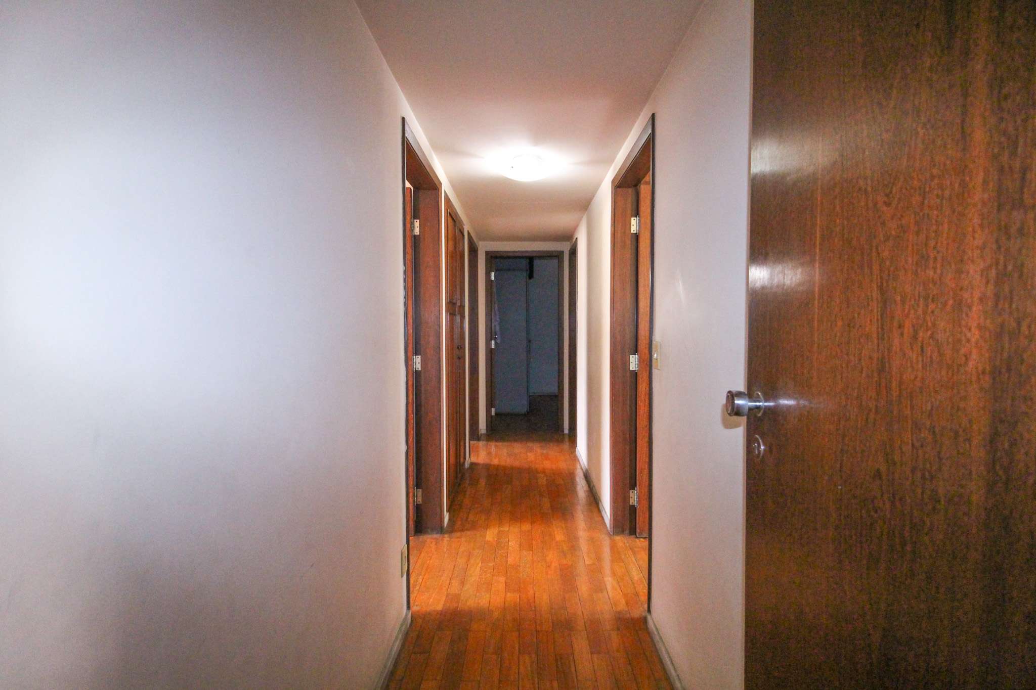 Apartamento à venda com 4 quartos, 187m² - Foto 19