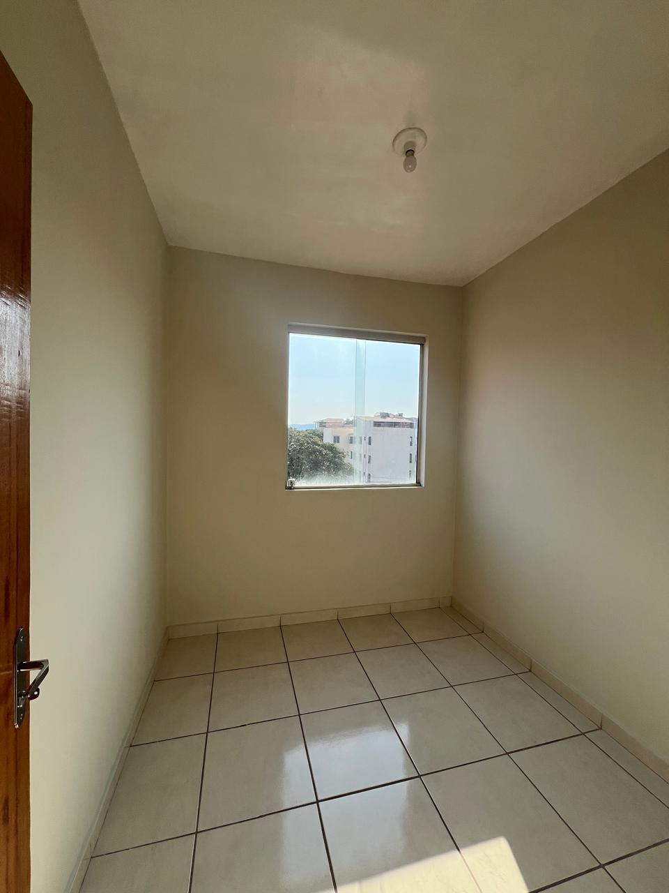 Apartamento à venda com 3 quartos, 55m² - Foto 4