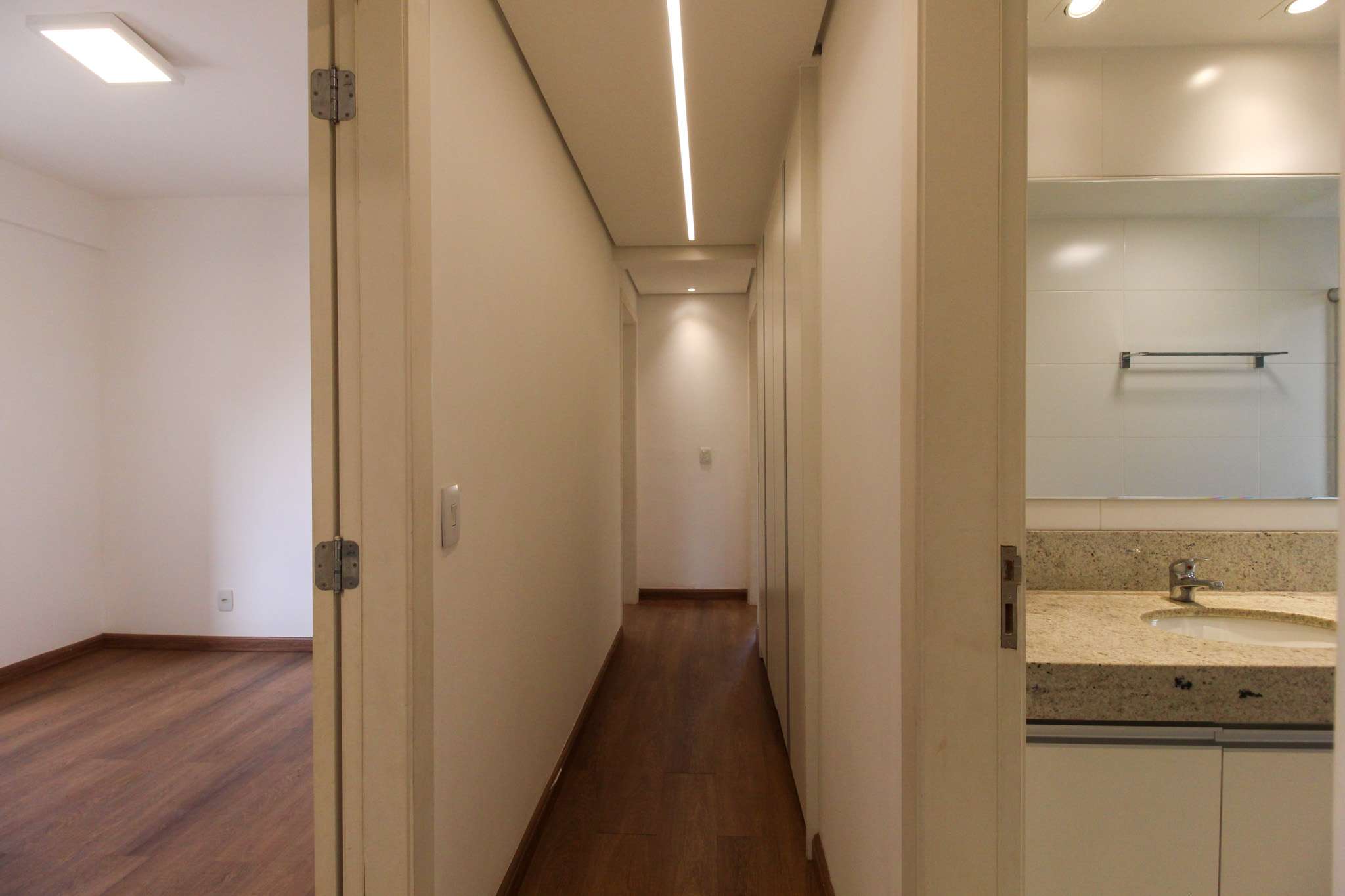 Apartamento à venda com 3 quartos, 145m² - Foto 12