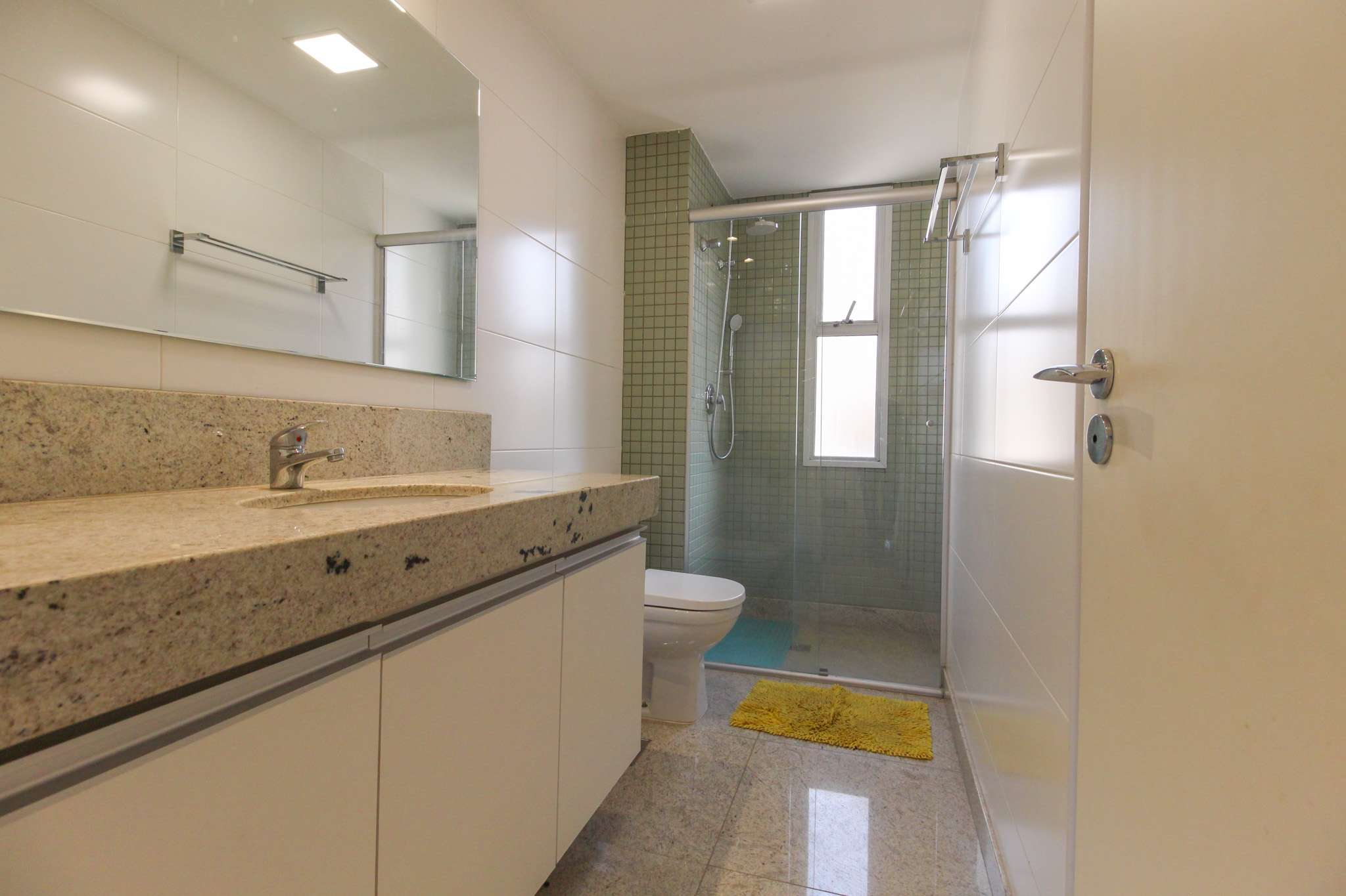 Apartamento à venda com 3 quartos, 145m² - Foto 19