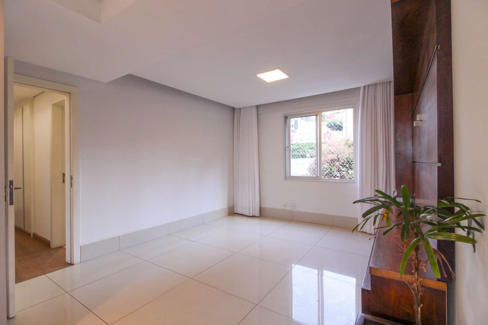 Apartamento à venda com 3 quartos, 145m² - Foto 7