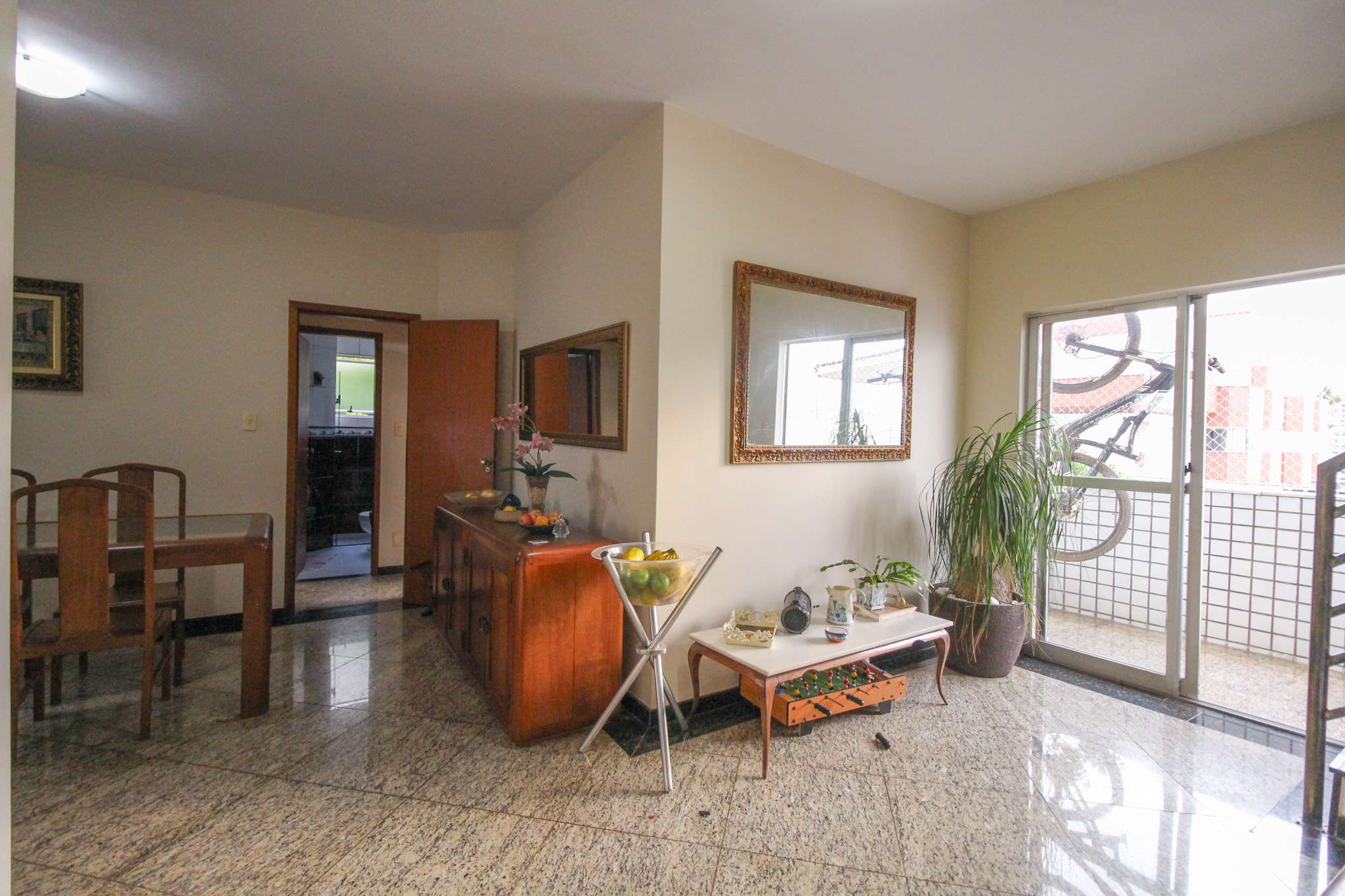 Apartamento à venda com 4 quartos, 202m² - Foto 15