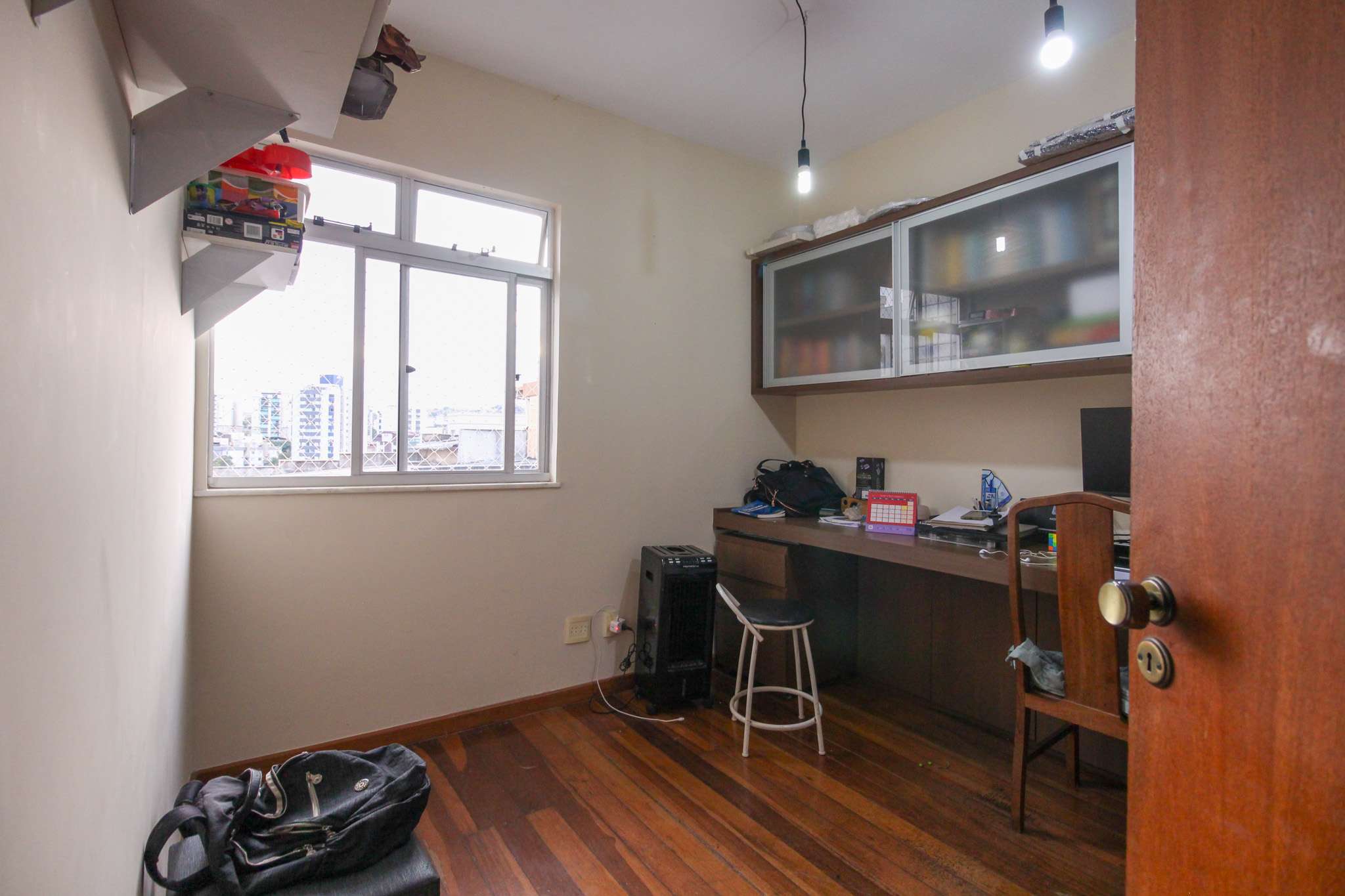 Apartamento à venda com 4 quartos, 202m² - Foto 5