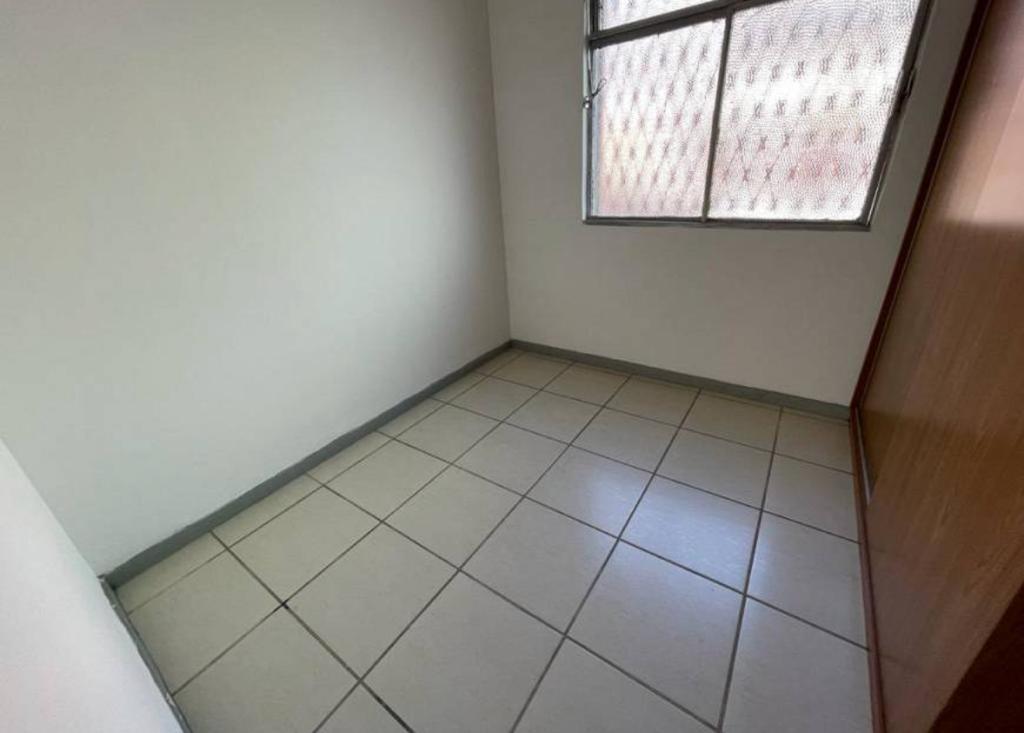 Apartamento para alugar com 2 quartos, 60m² - Foto 12