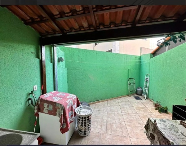 Casa à venda com 2 quartos, 65m² - Foto 15