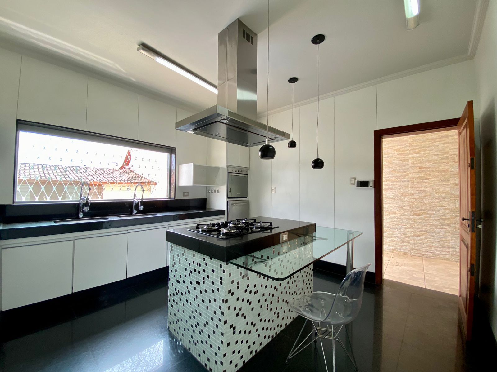 Casa à venda com 3 quartos, 293m² - Foto 16