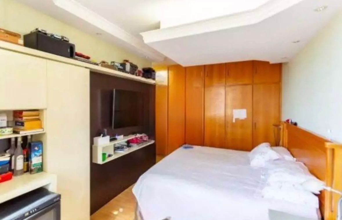 Apartamento à venda com 4 quartos, 150m² - Foto 6