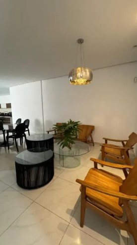 Casa à venda com 3 quartos, 420m² - Foto 3