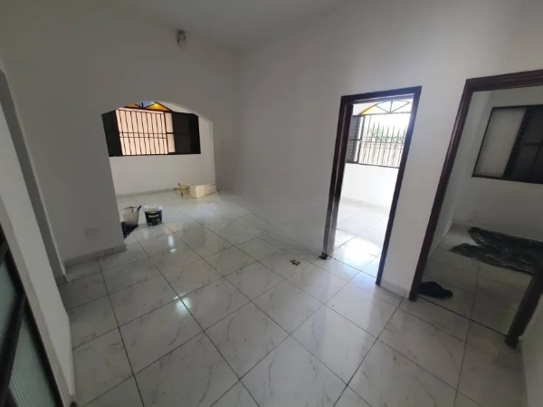 Casa à venda com 4 quartos, 200m² - Foto 16