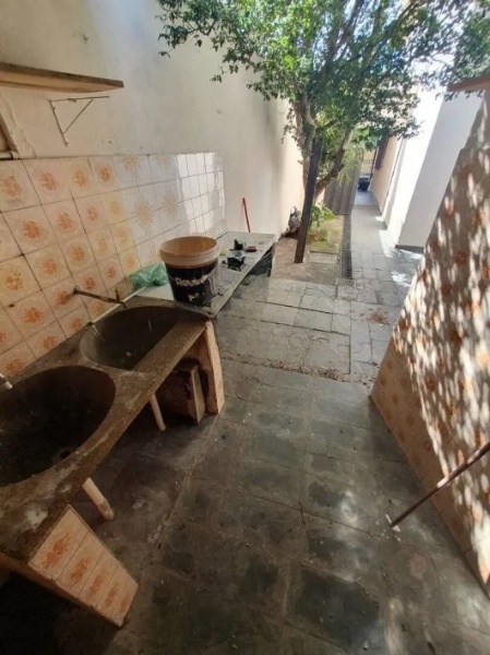 Casa à venda com 4 quartos, 200m² - Foto 3