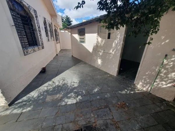 Casa à venda com 4 quartos, 200m² - Foto 5