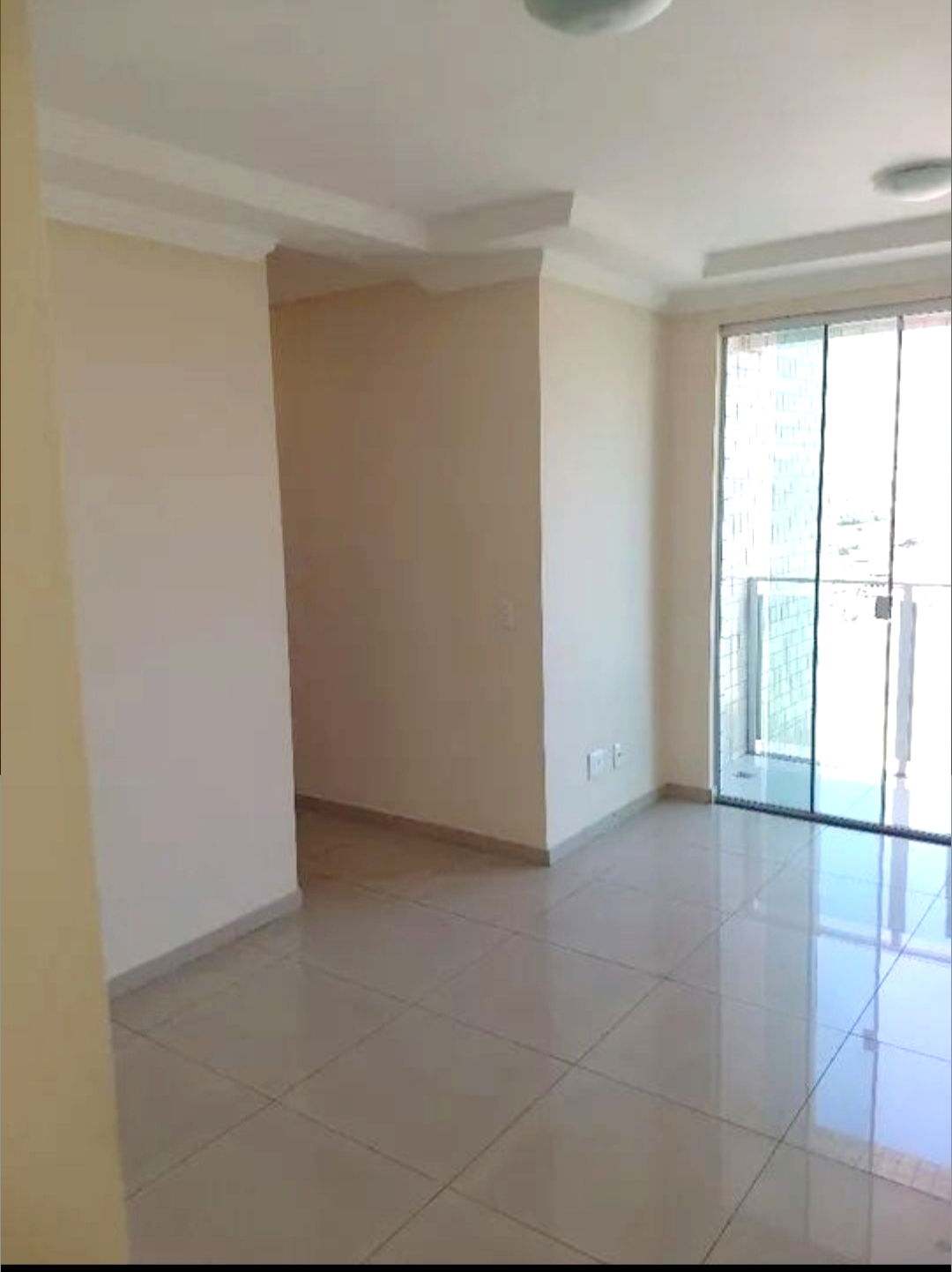 Apartamento à venda com 3 quartos, 74m² - Foto 3