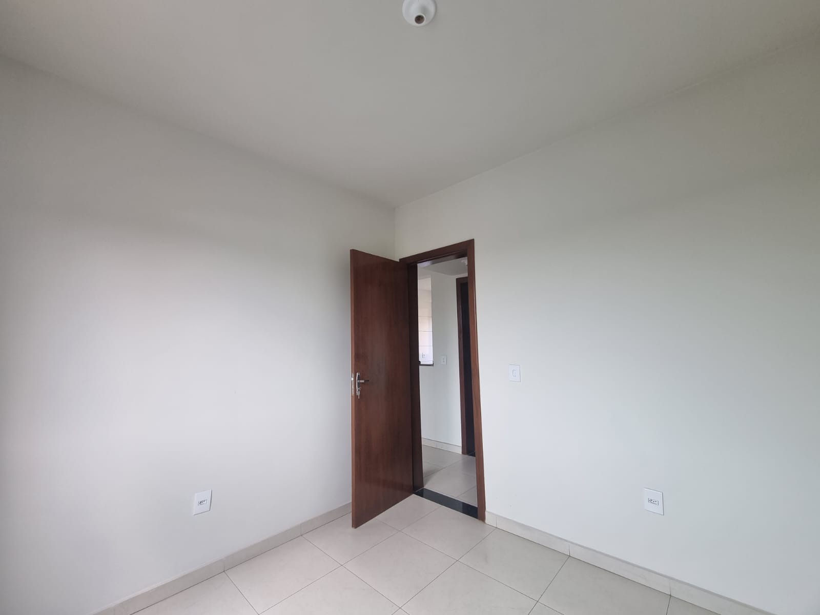 Apartamento para alugar com 2 quartos, 45m² - Foto 11