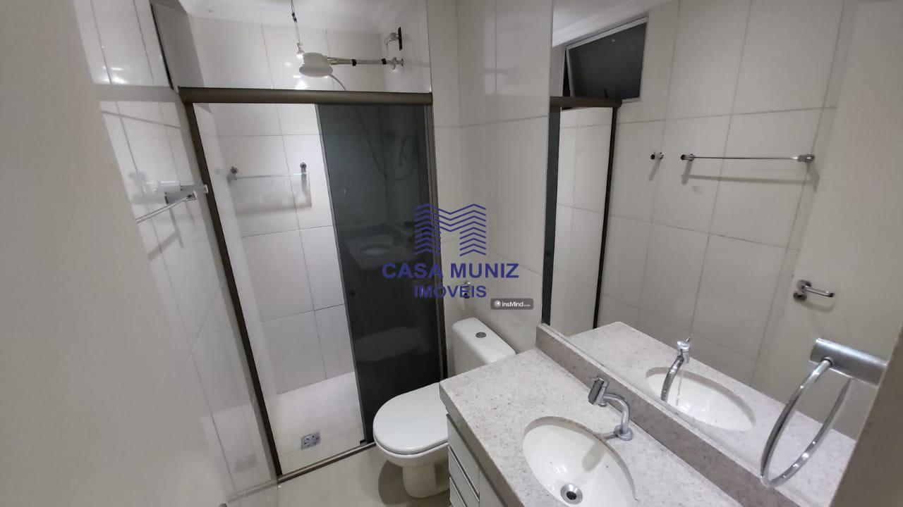 Apartamento para alugar com 3 quartos, 83m² - Foto 14