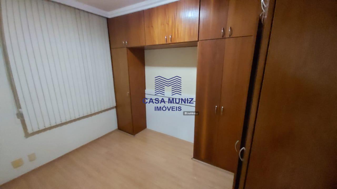 Apartamento para alugar com 3 quartos, 83m² - Foto 4