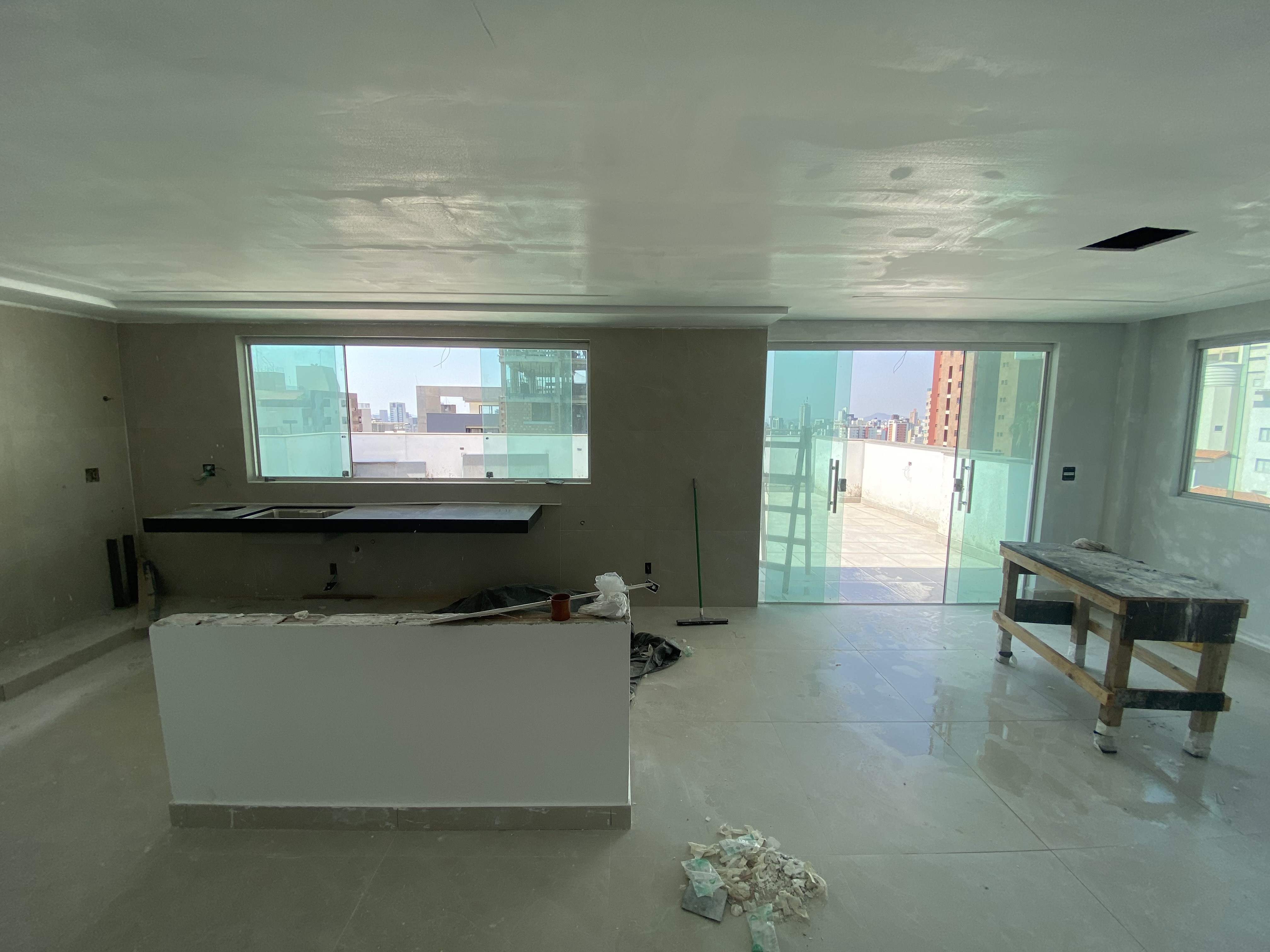 Cobertura para alugar com 3 quartos, 240m² - Foto 1