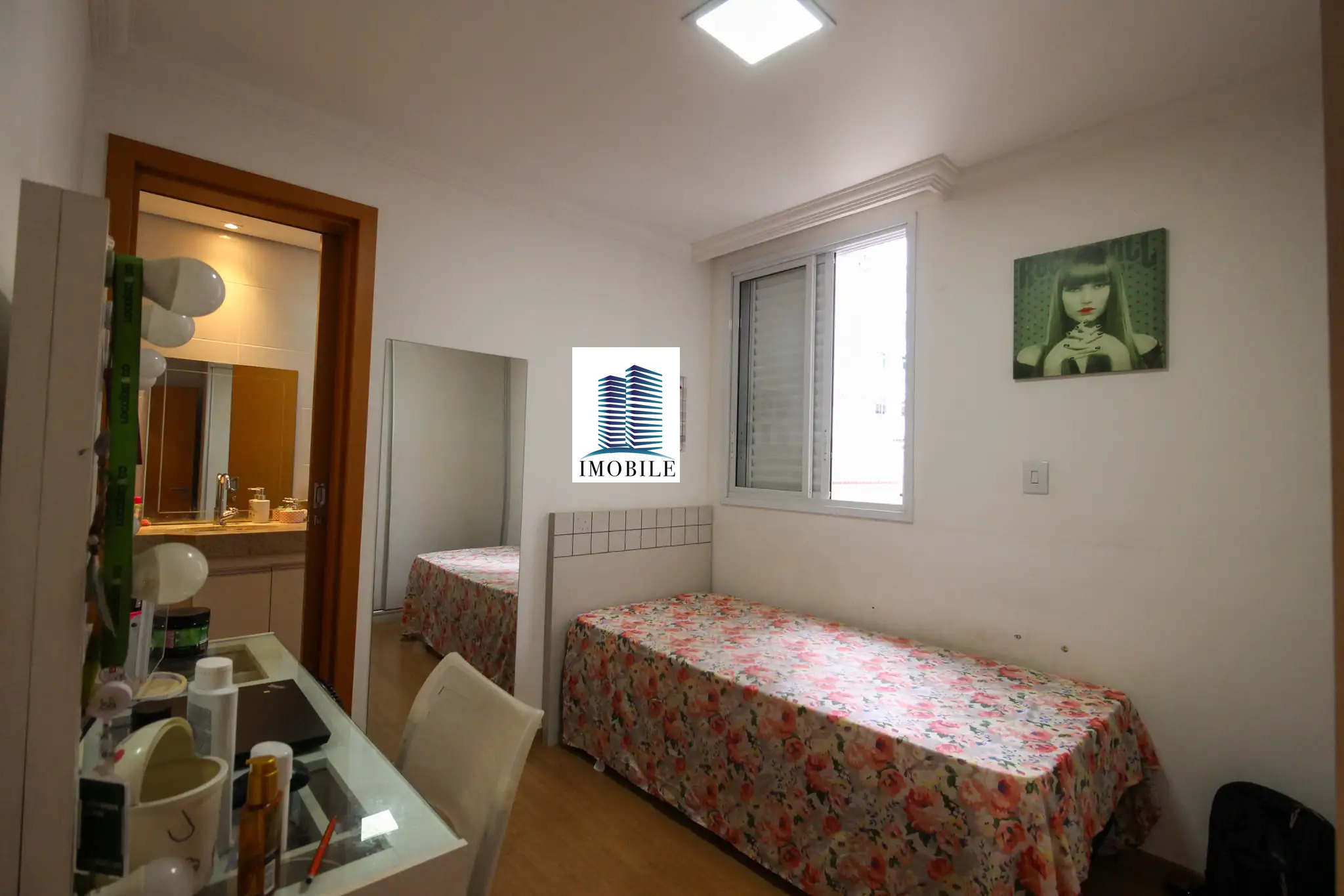 Apartamento à venda com 3 quartos, 74m² - Foto 2