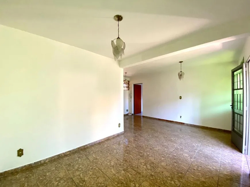 Casa à venda com 5 quartos, 170m² - Foto 14