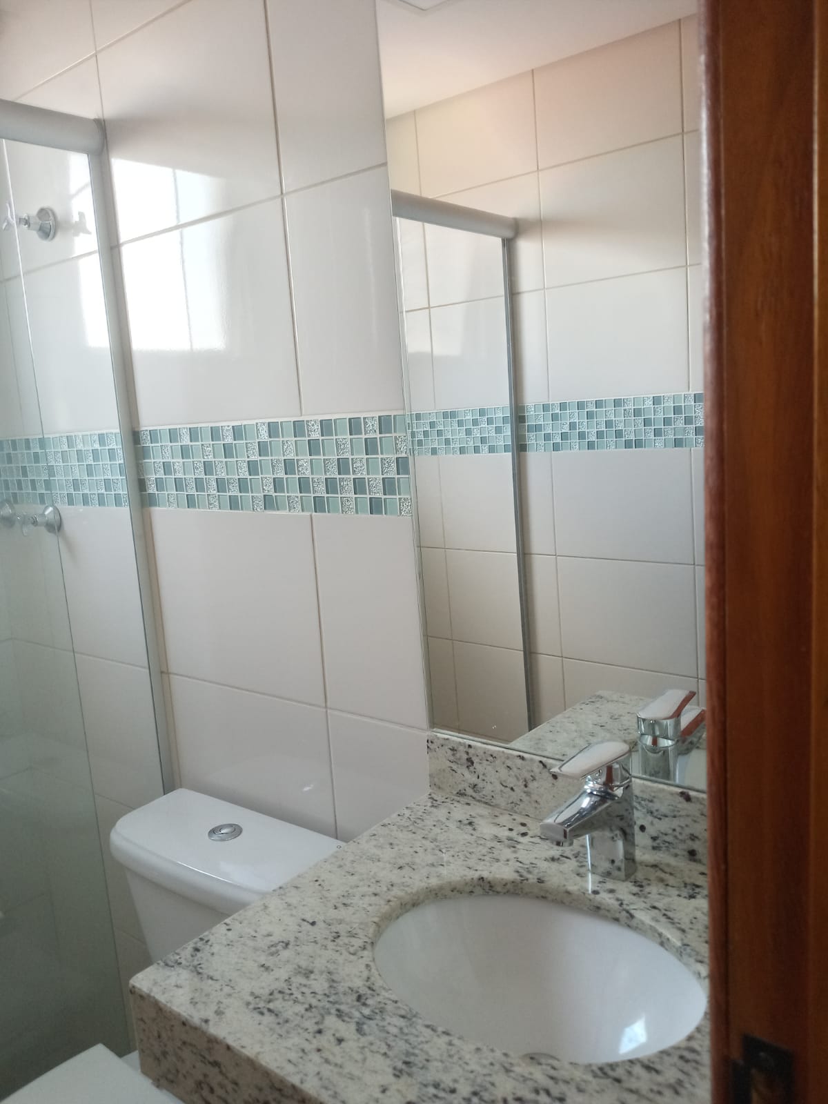 Apartamento para alugar com 3 quartos, 75m² - Foto 11