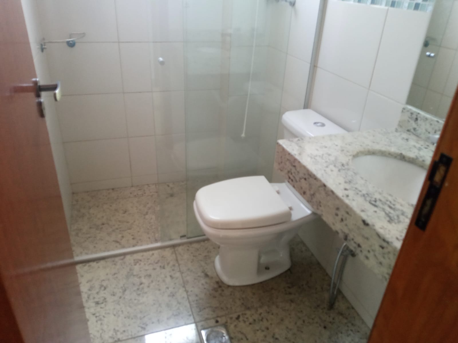 Apartamento para alugar com 3 quartos, 75m² - Foto 9