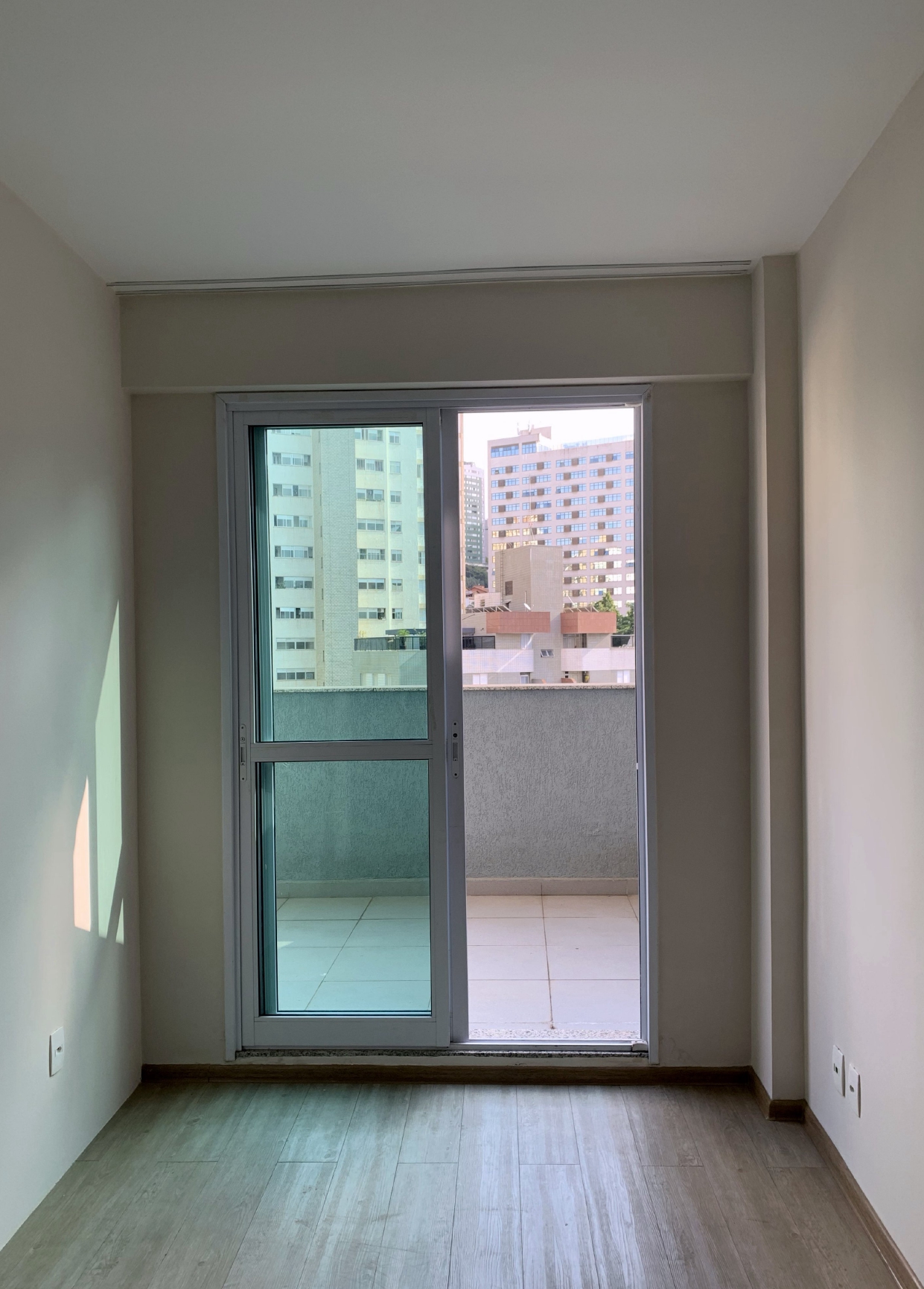 Apartamento para alugar com 1 quarto, 56m² - Foto 8