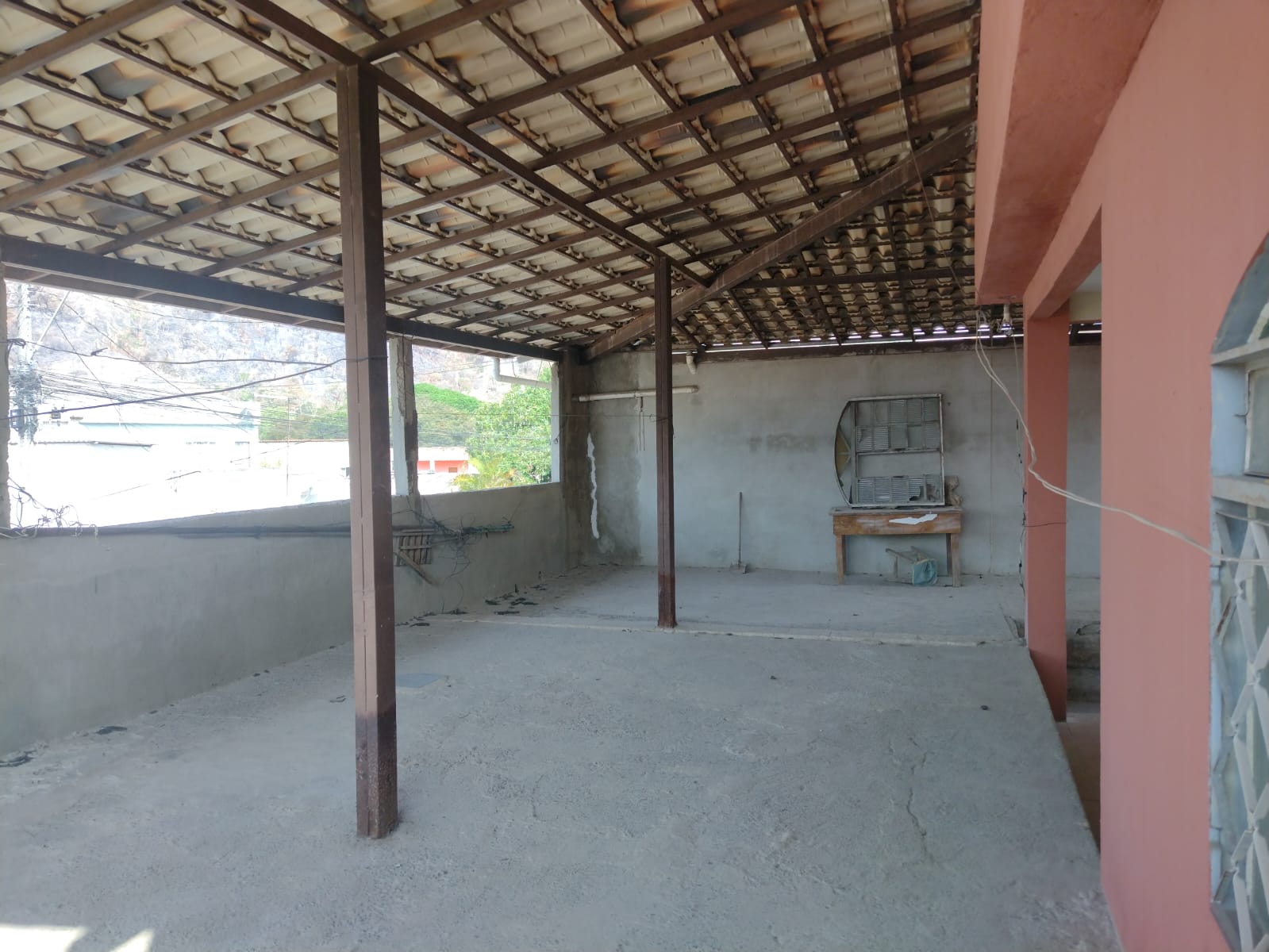 Casa à venda com 3 quartos, 360m² - Foto 25