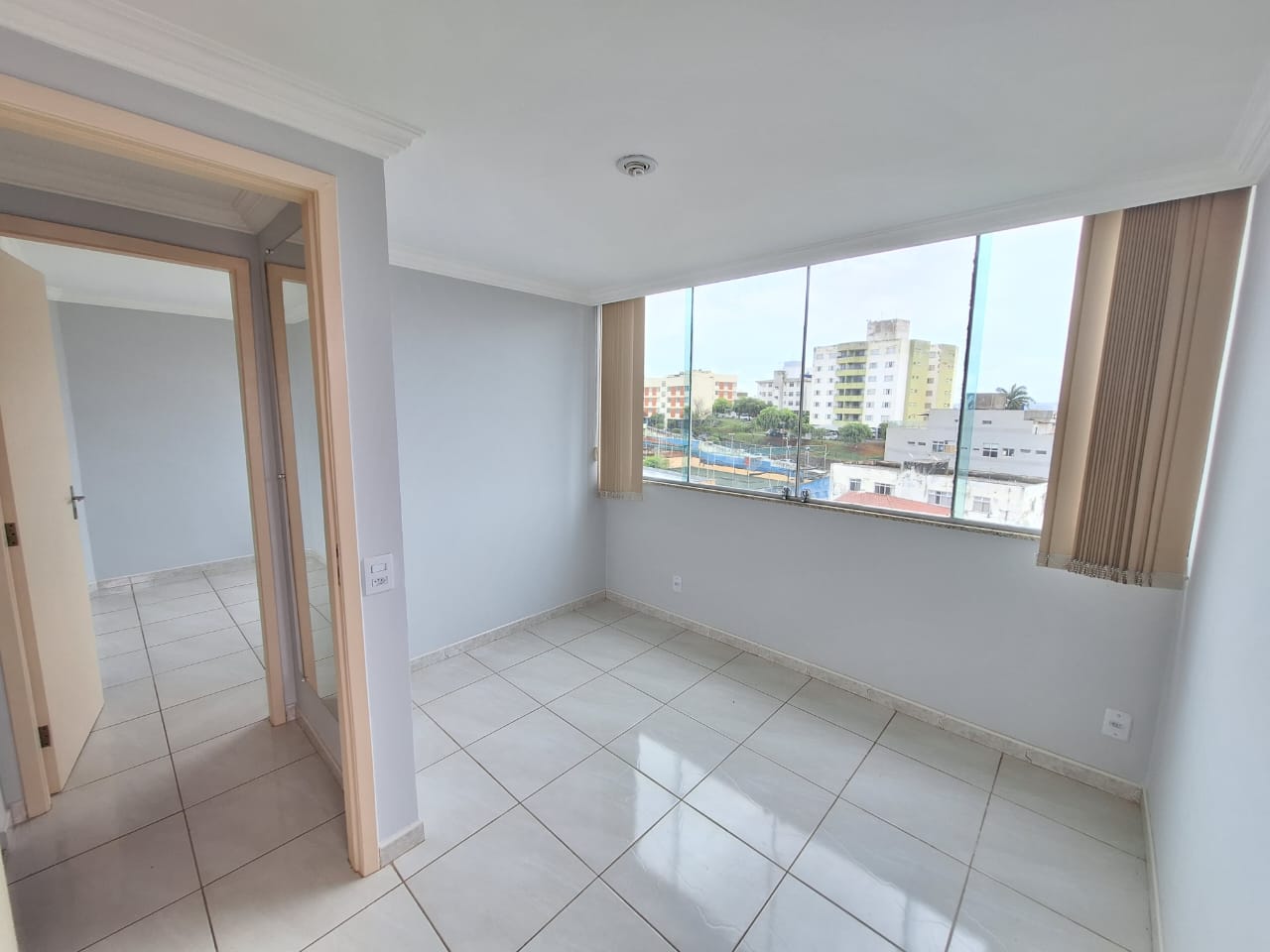 Apartamento para alugar com 4 quartos, 98m² - Foto 18