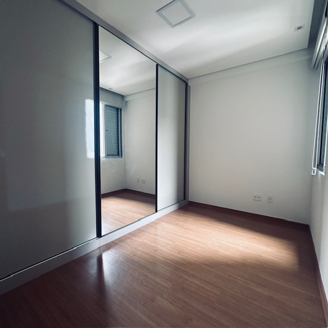 Apartamento para alugar com 3 quartos, 85m² - Foto 12