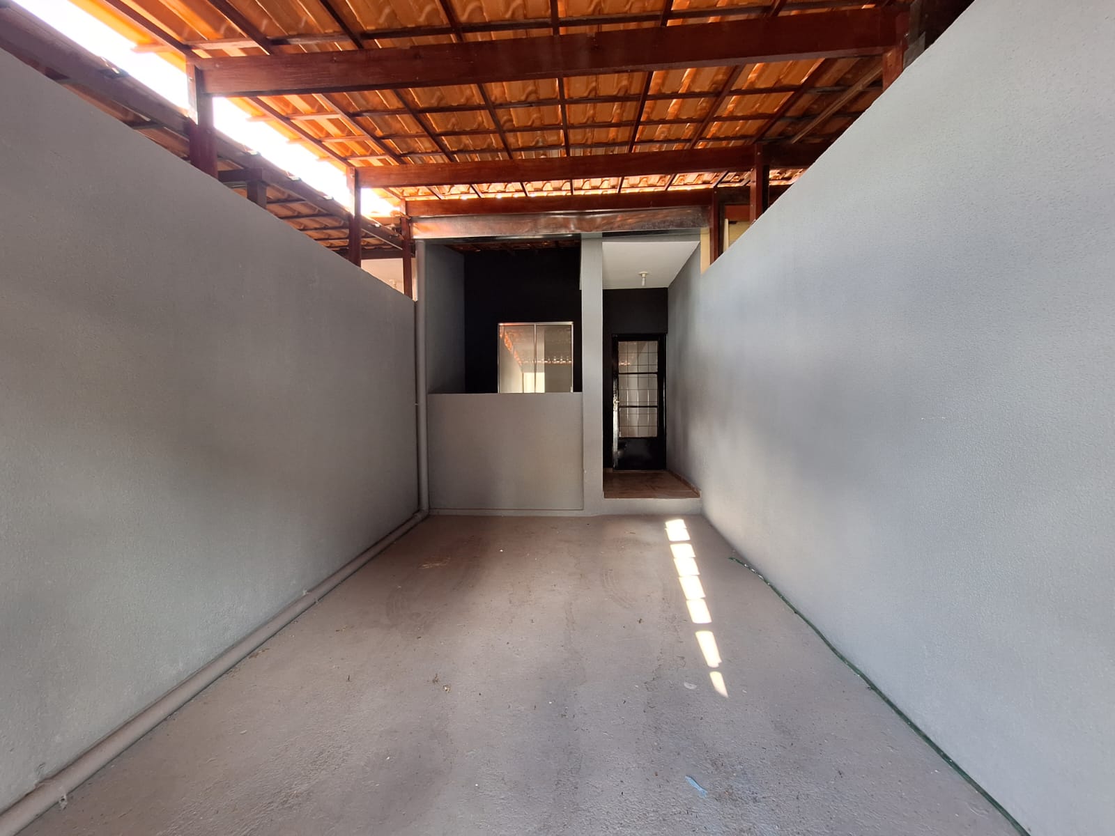 Casa à venda com 2 quartos, 20m² - Foto 2