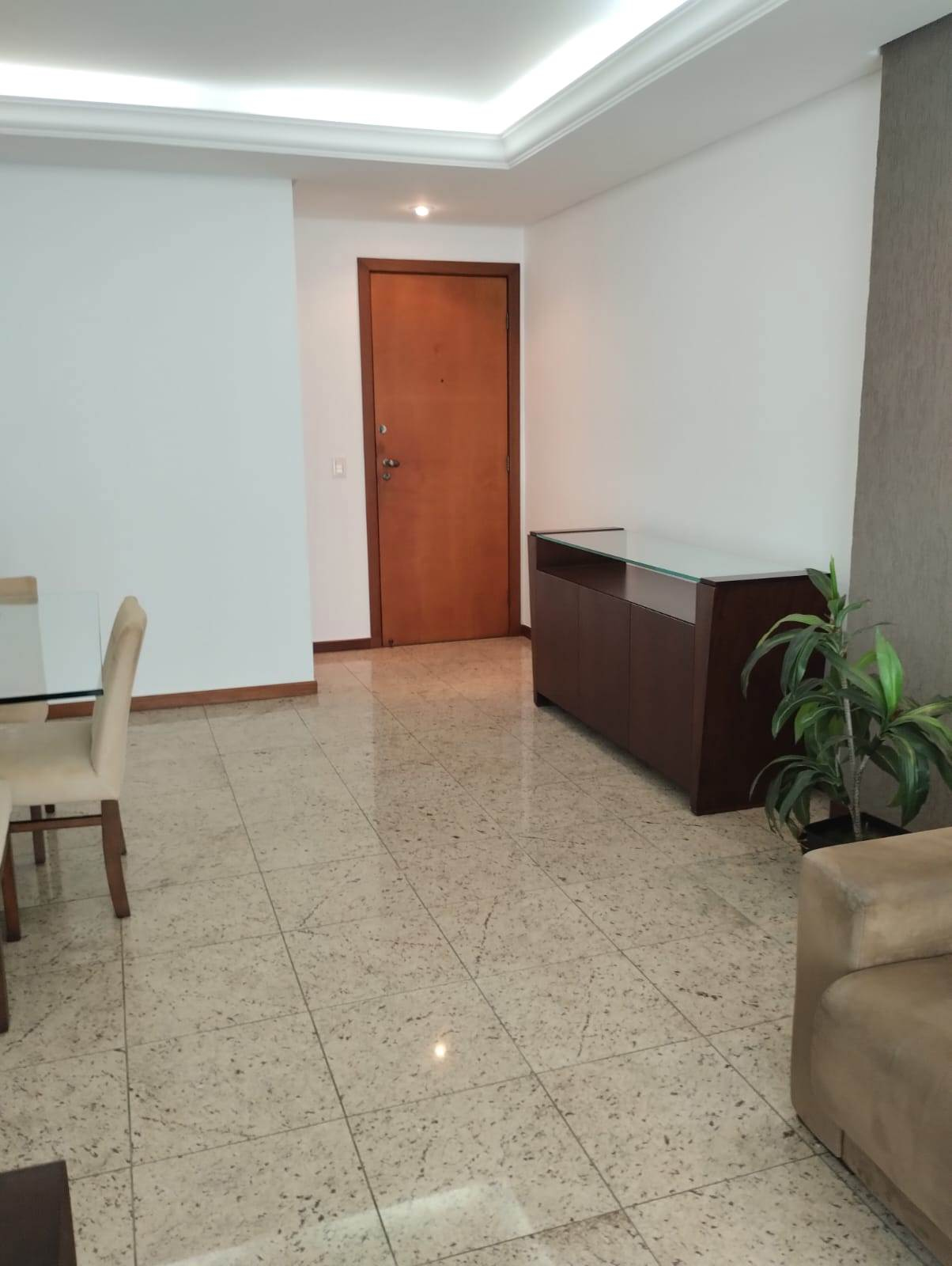 Apartamento para alugar com 3 quartos, 116m² - Foto 3