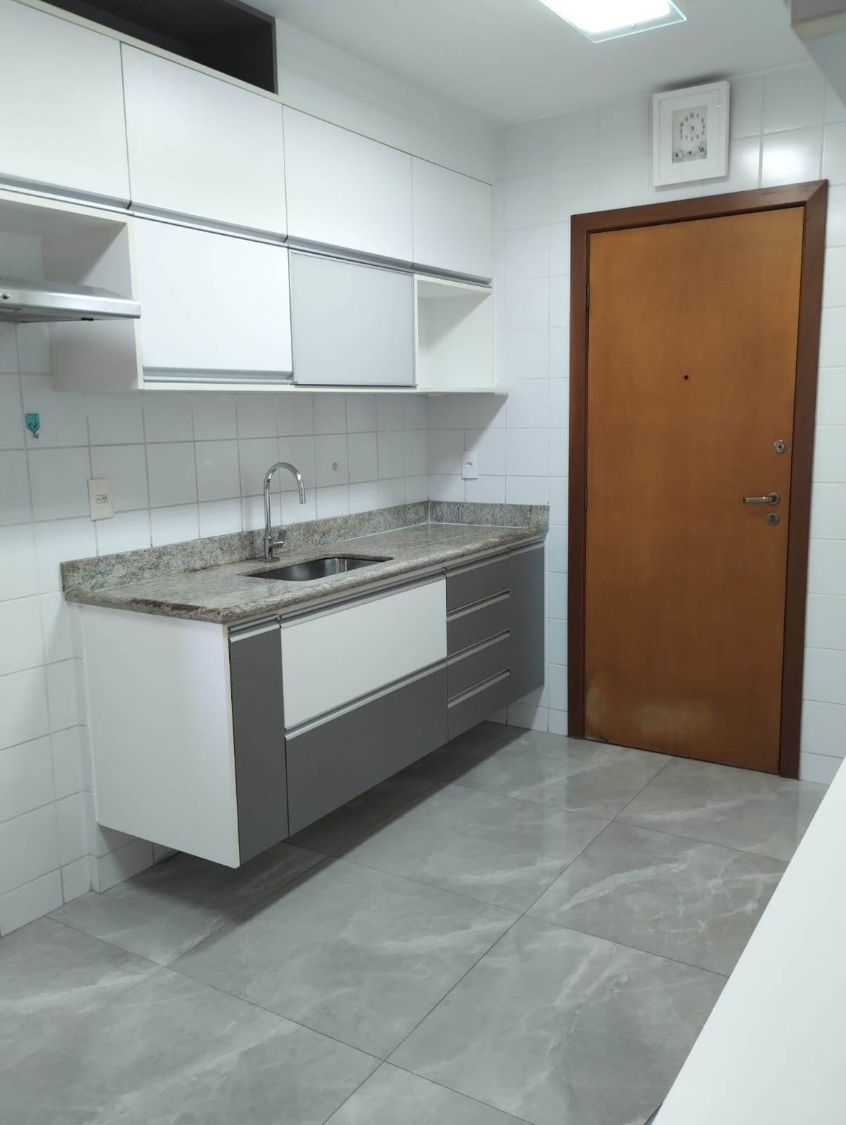 Apartamento para alugar com 3 quartos, 116m² - Foto 25